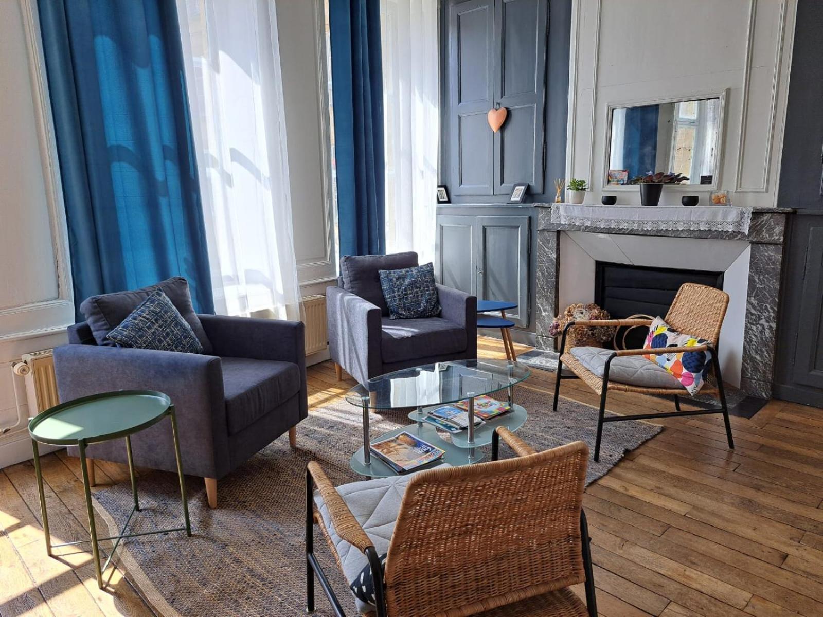 Le Logis Des Dames Apartment Sedan Luaran gambar
